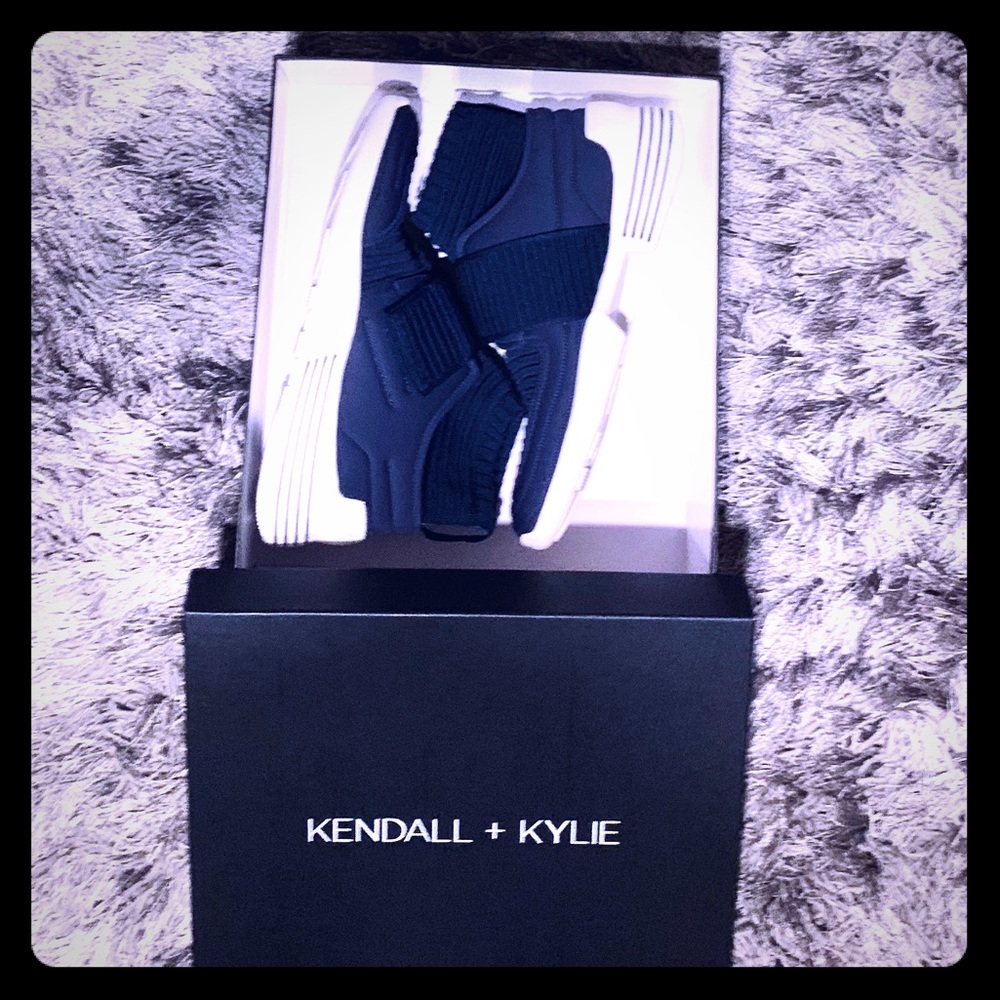 Kendall + Kylie Brax2 Dark Blue